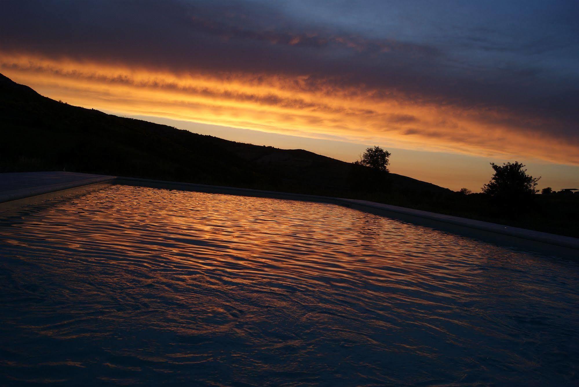 Agriturismo Podere San Giorgio ราดิโกฟานี ภายนอก รูปภาพ